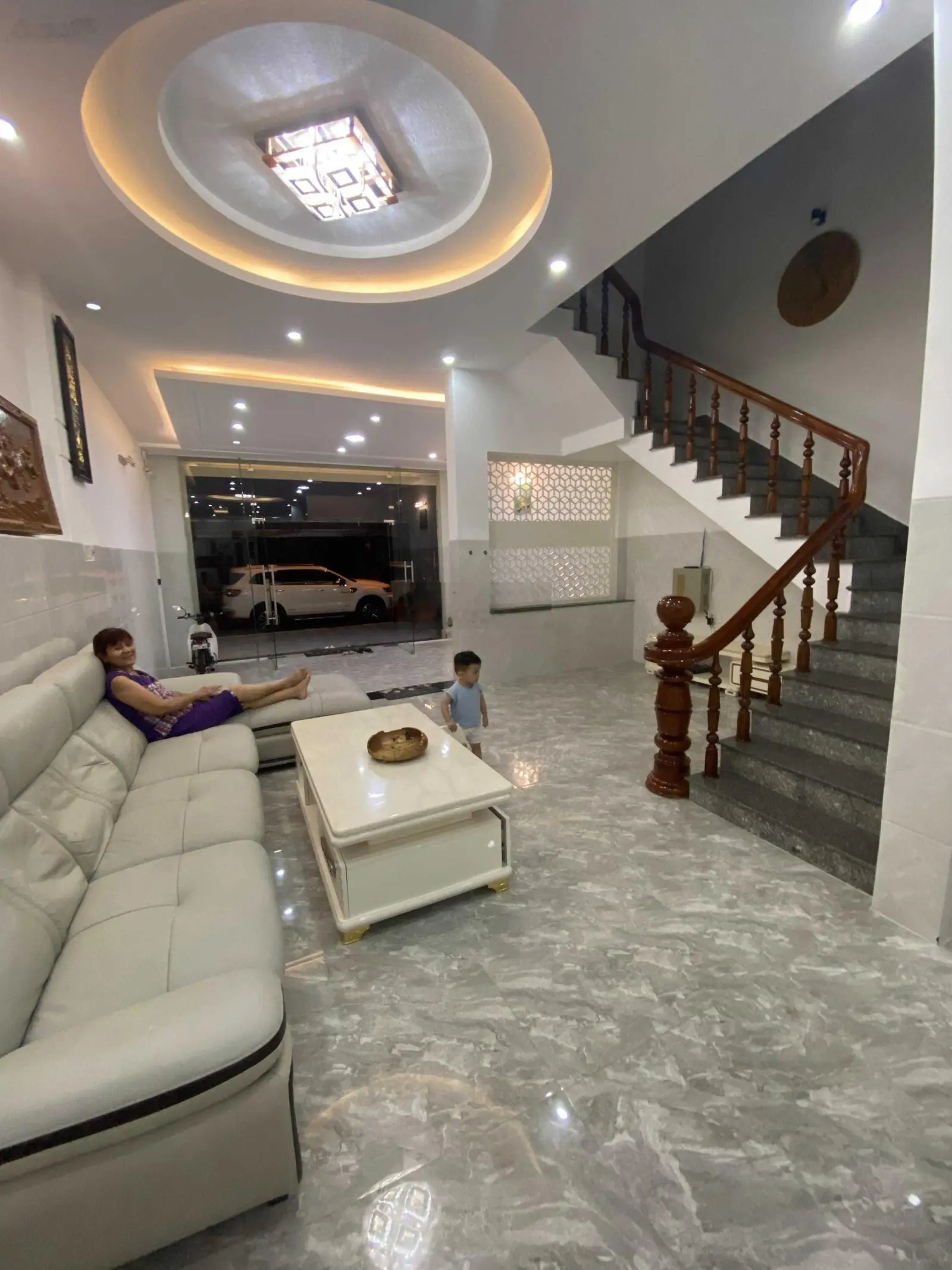 Nhà 1 trệt 3 tầng đường B1 Vĩnh Điềm Trung, tp. Nha Trang
