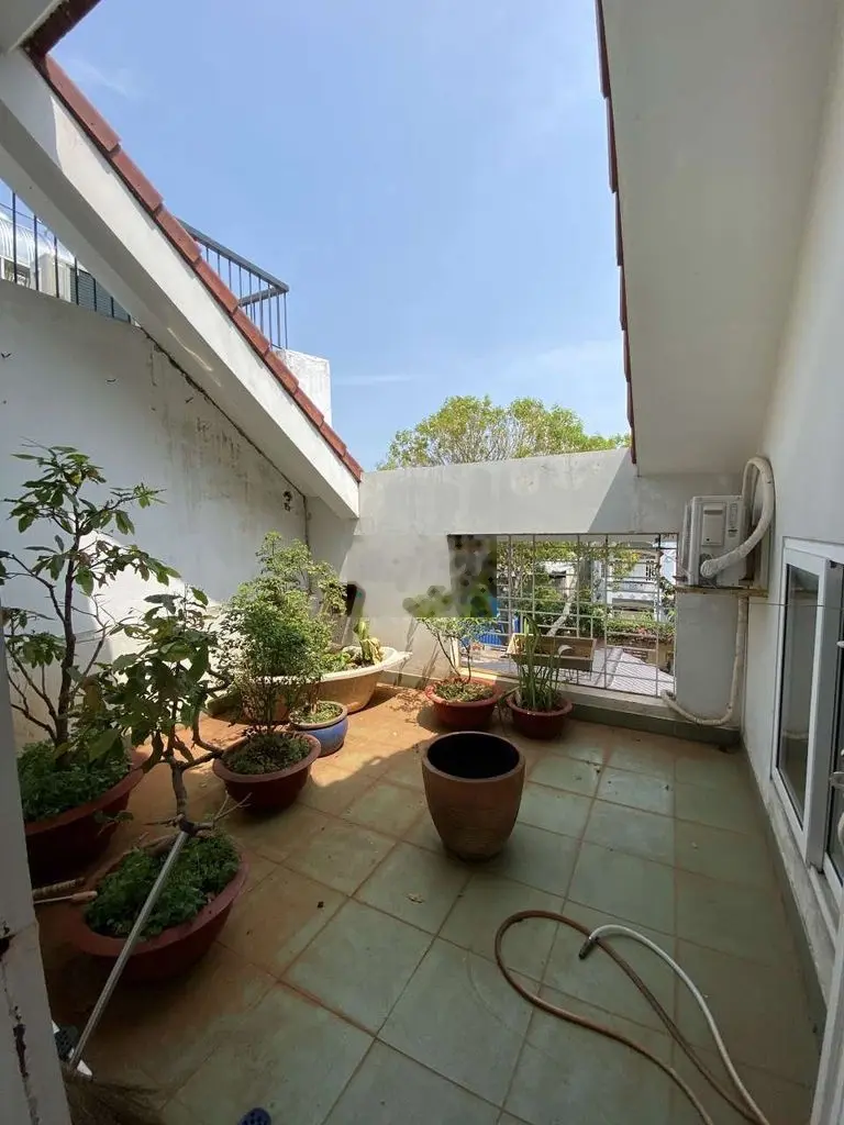 Bán biệt thự góc 2 mặt tiền khu Đại An, phường 9