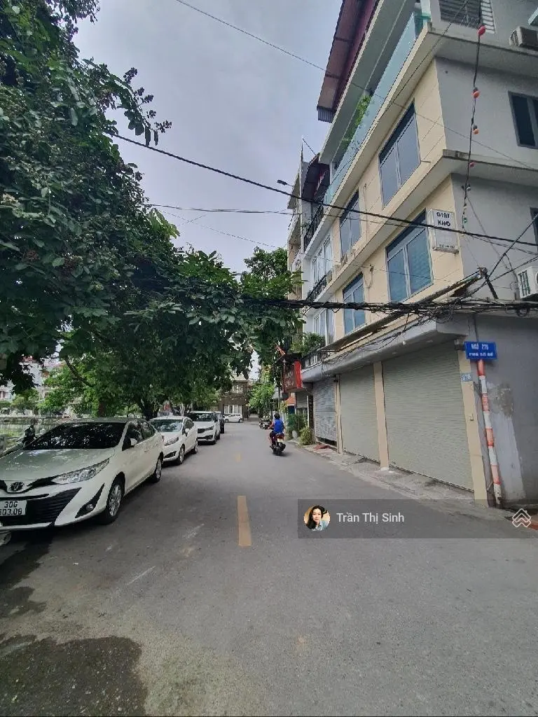 BỒ ĐỀ. CẠNH HỒ, SÁT PHỐ. Ở SƯỚNG DIỆN TÍCH 55m2 NHÀ ĐẸP, Ở NGAY DÂN XÂY CÓ GU
