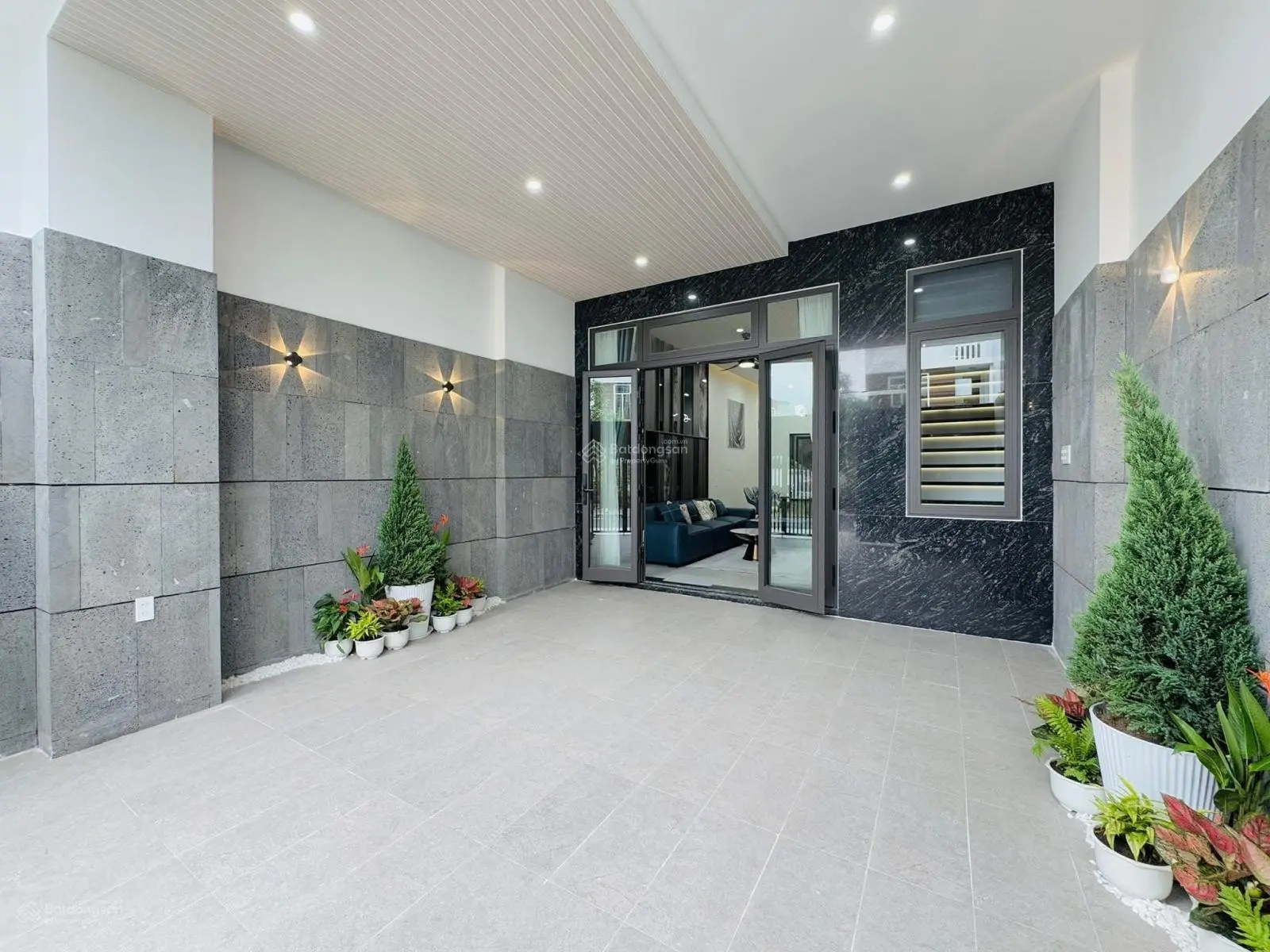 Bán gấp nhà Hồ Văn Huê, P9, Phú Nhuận, giá mềm, DT 57,6m2. Giá 3,1 tỷ