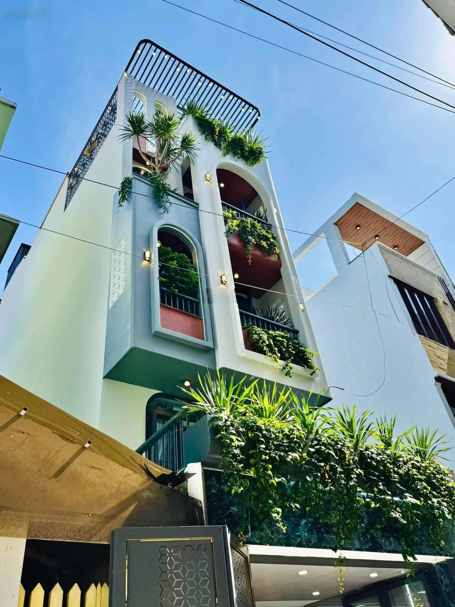 Bán nhà hxh 5m Thang Máy Full NT 4x20m 4pn 6wc Quang Trung P8 Gò Vấp, xem là mê