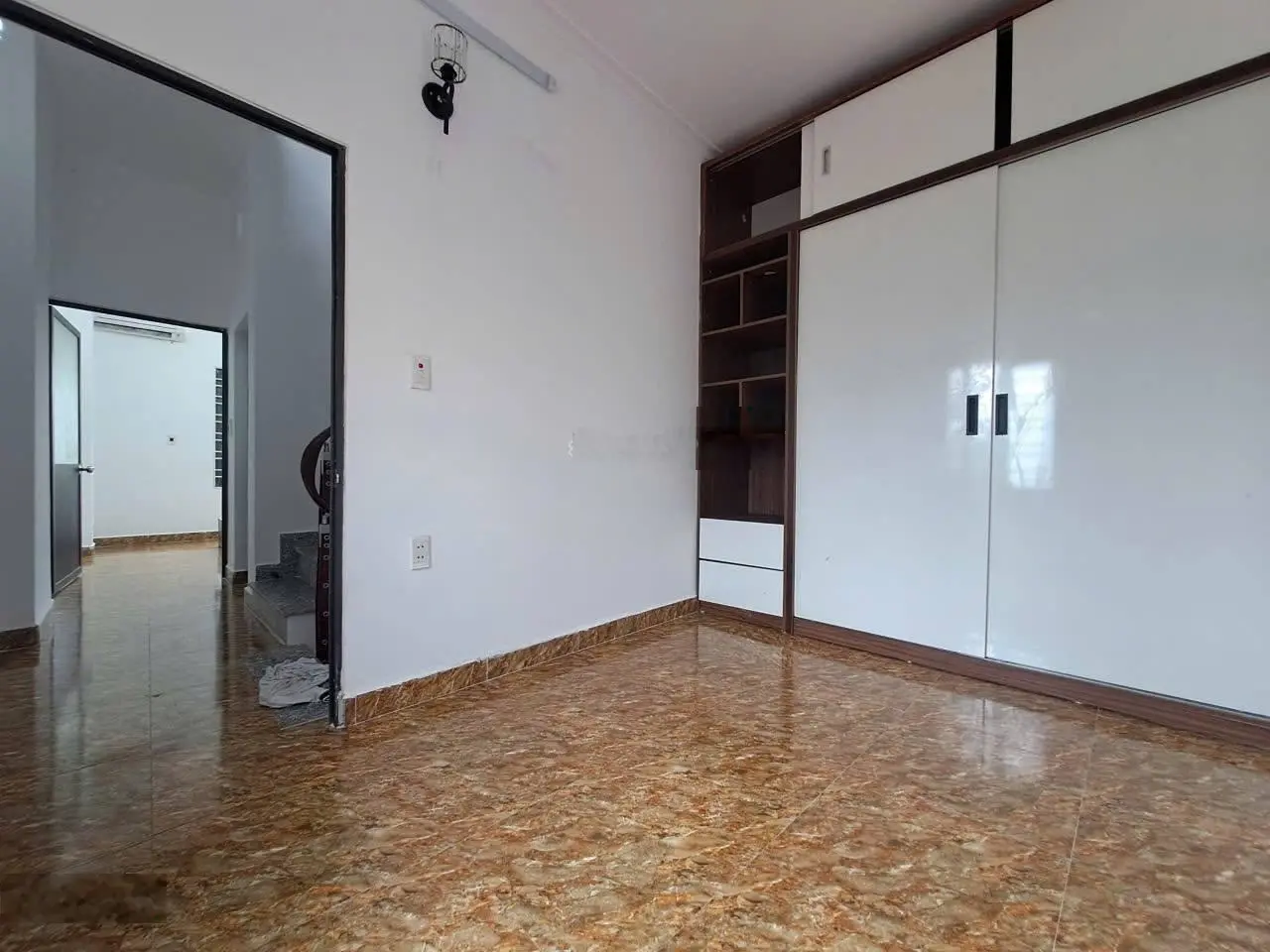 Bán nhà 3 tầng sổ đỏ chính chủ, diện tích từ 40-50m khu vực, ngay Vin Tràng Cát, Hải An, Hải Phòng