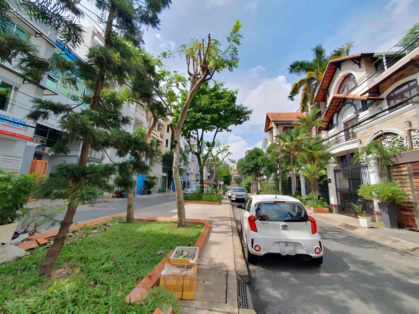 Bán nhà phố khu 357A Nguyễn Trọng Tuyển, sổ hồng.