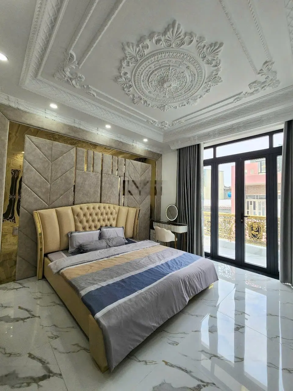 Bán nhà mới xây-tân cổ điển-xe hơi -huỳnh tấn phát-thị trấn-nhà bè