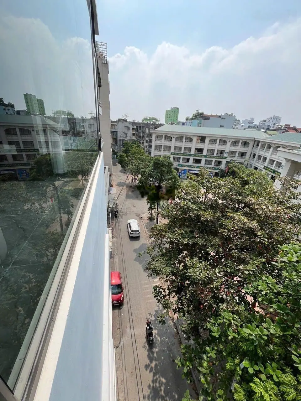 Nhà lô góc 6.5 tầng hiện đại-Lung Linh- Full Đồ tại Nguyễn Văn Cừ đường thông ô tô tránh-Kinh doanh