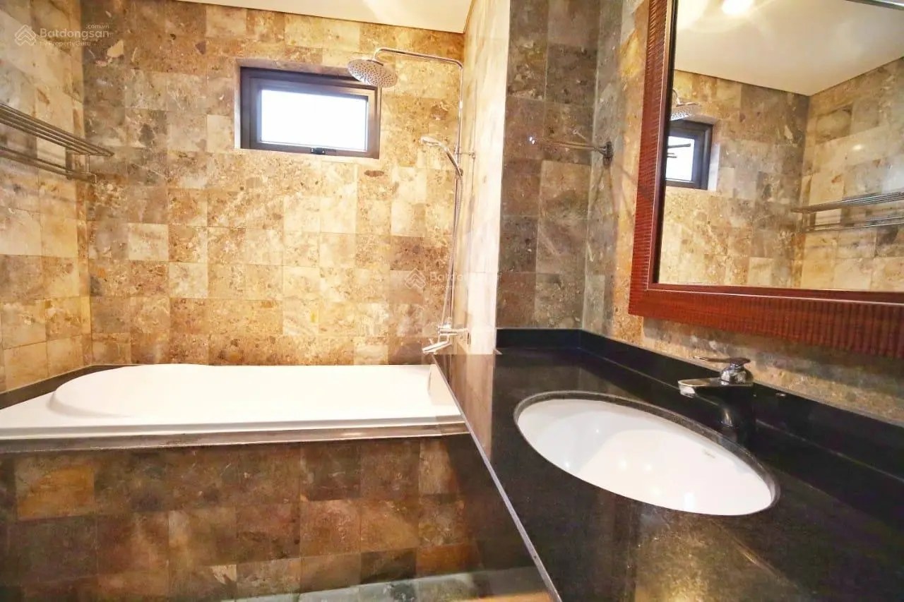 Siêu Phẩm Căn Hộ Apartment BA ĐÌNH. DT: 105m2, MT: 10m2, đang cho thuê 160tr/th giá chỉ 35 tỷ.
