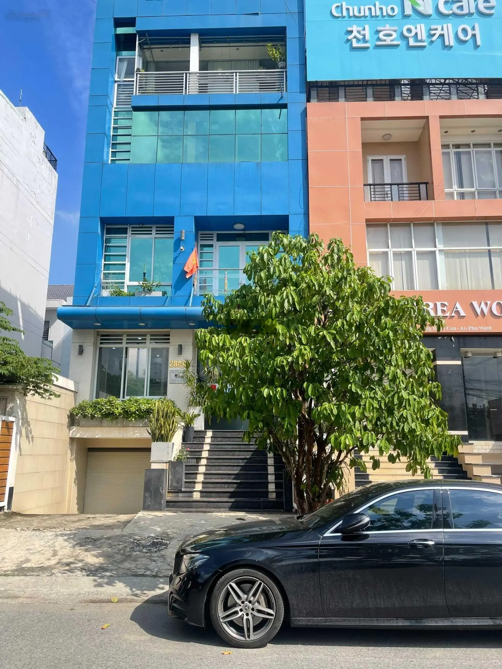 Chính chủ bán nhà 1 hầm 4 lầu mặt tiền đường Lương Định Của, P.An Phú, quận 2, DTS: 266m2 giá 45 tỷ