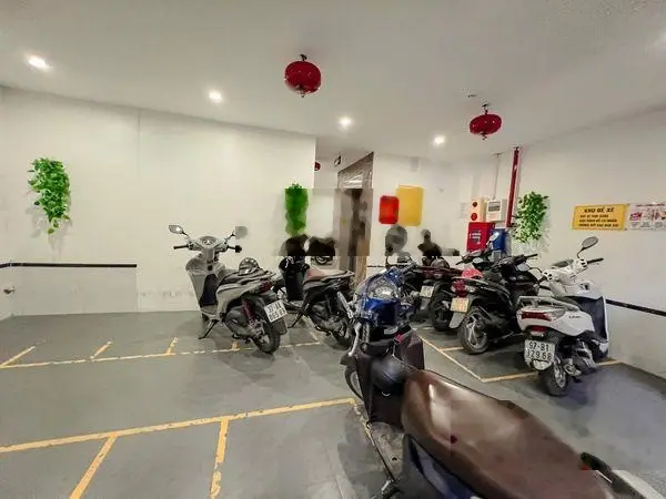 CCMN dòng tiền - đang cho thầu 100tr/tháng - 19 phòng khép kín - full nội thất - gần ô tô - gần hồ