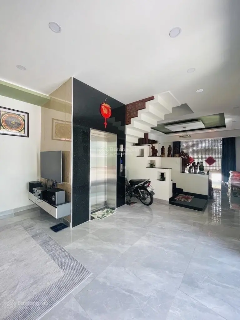 Biệt thự mini khu Tên Lửa, 8m x 18m, nhà 4 tầng có thang máy, chỉ 15,2 tỷ thương lượng