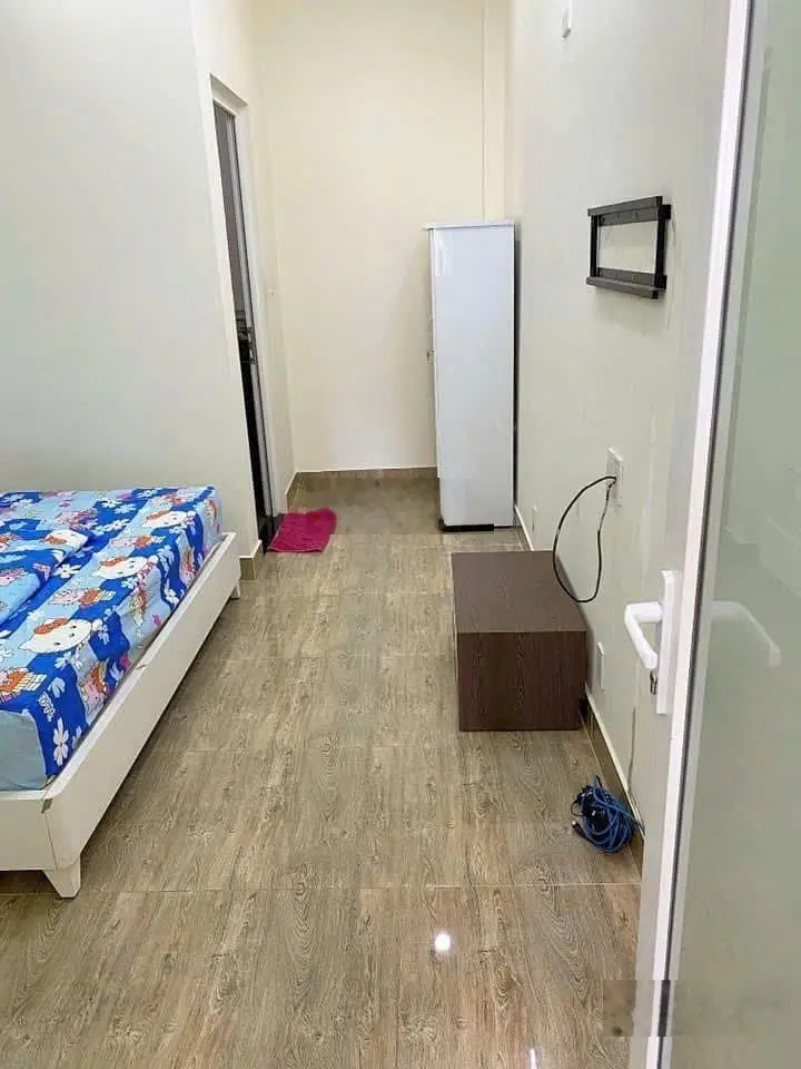 Bán nhà Q4 khu đường Số Q4 nhà 6 tầng xe hơi ngủ trong nhà. Tiện vừa ở vừa kinh doanh CHDV 7P7WC