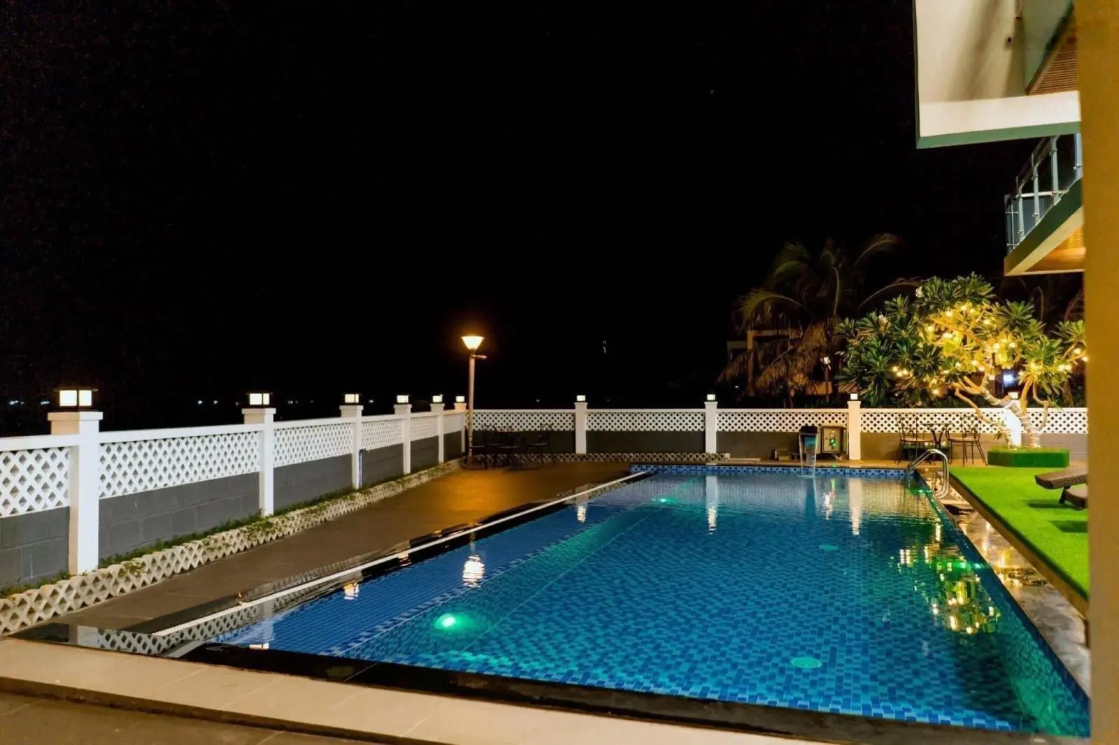 Căn mặt tiền biển sang trọng đẳng cấp 1 trệt 1 lầu Diện tích: 576m2Oceanami Long Hải!