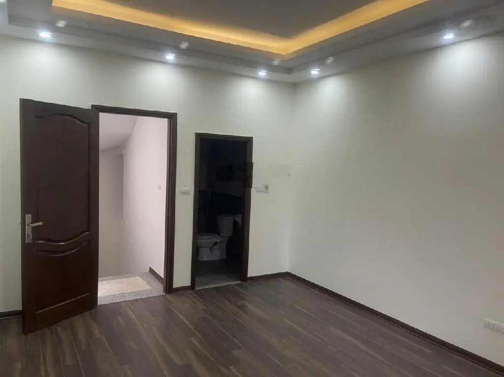 Chính chủ cần bán nhà 35mx 5 tầng. tặng fun nội thất