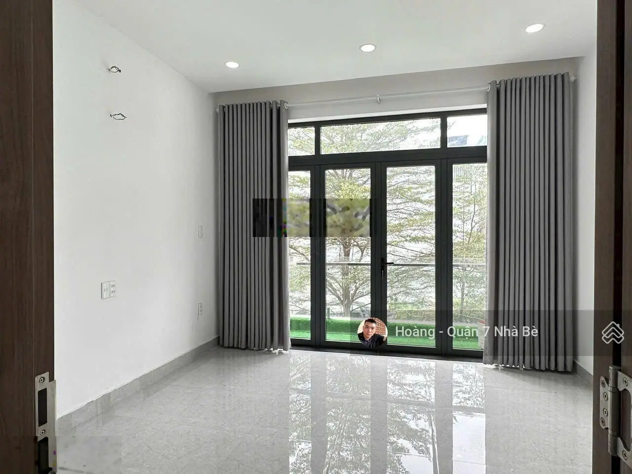 Nhà Hẻm Xe Hơi Đường 8m Huỳnh Tấn Phát DT4x15.35m 1Trệt 2Lầu Sân Thượng 4PN 5WC - Cách Q7 tầm 2.5Km