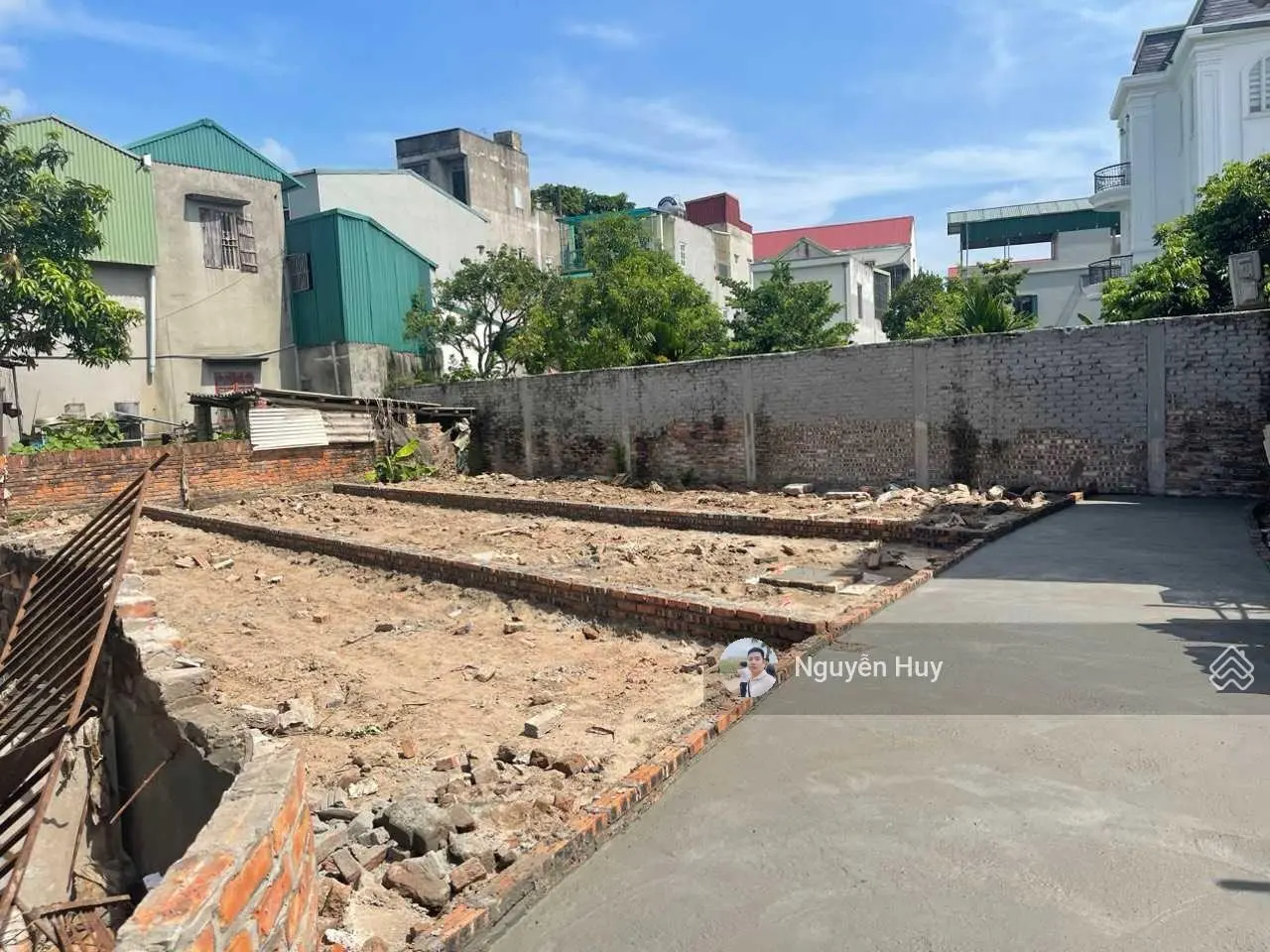 65m2 đất Kiêu Kỵ vuông vắn, gần Vin, đường thông, oto đỗ cửa giá chỉ 50tr/m2