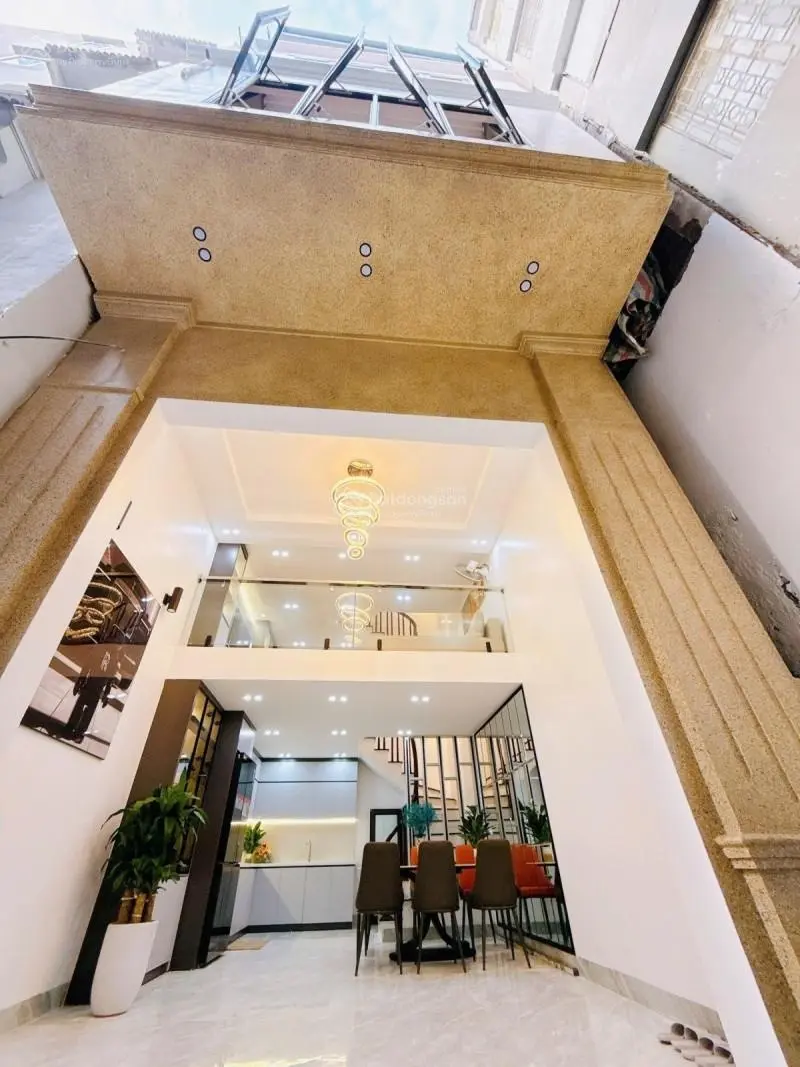 Bán nhà mặt phố tại phố khương thượng, 8,9 tỷ vnd, 57m2, 5pn, 5wc