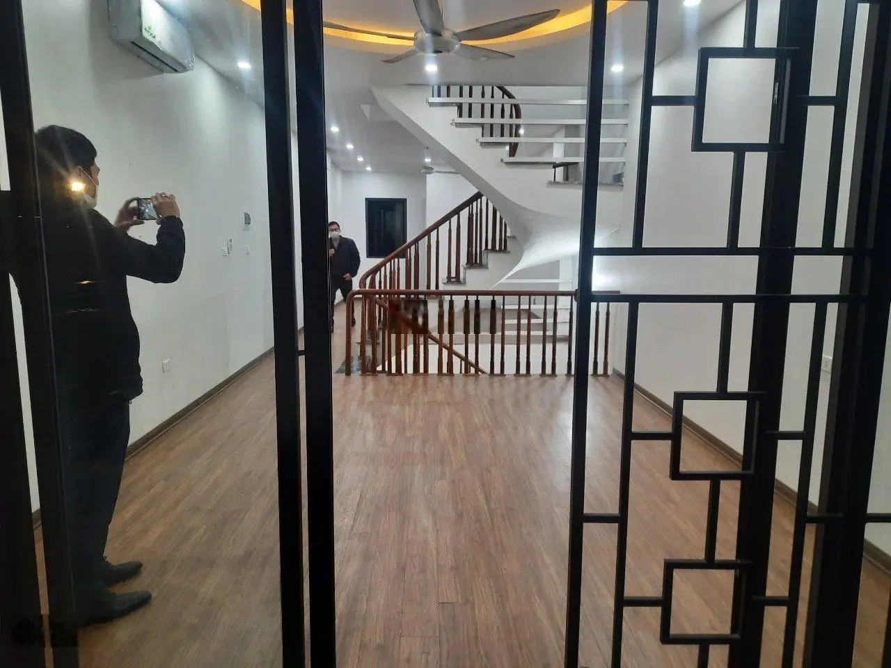 Liền kề báo nhân dân, 61m2x4T, hoàn thiện full, view hồ, kinh doanh. 17.4 tỷ