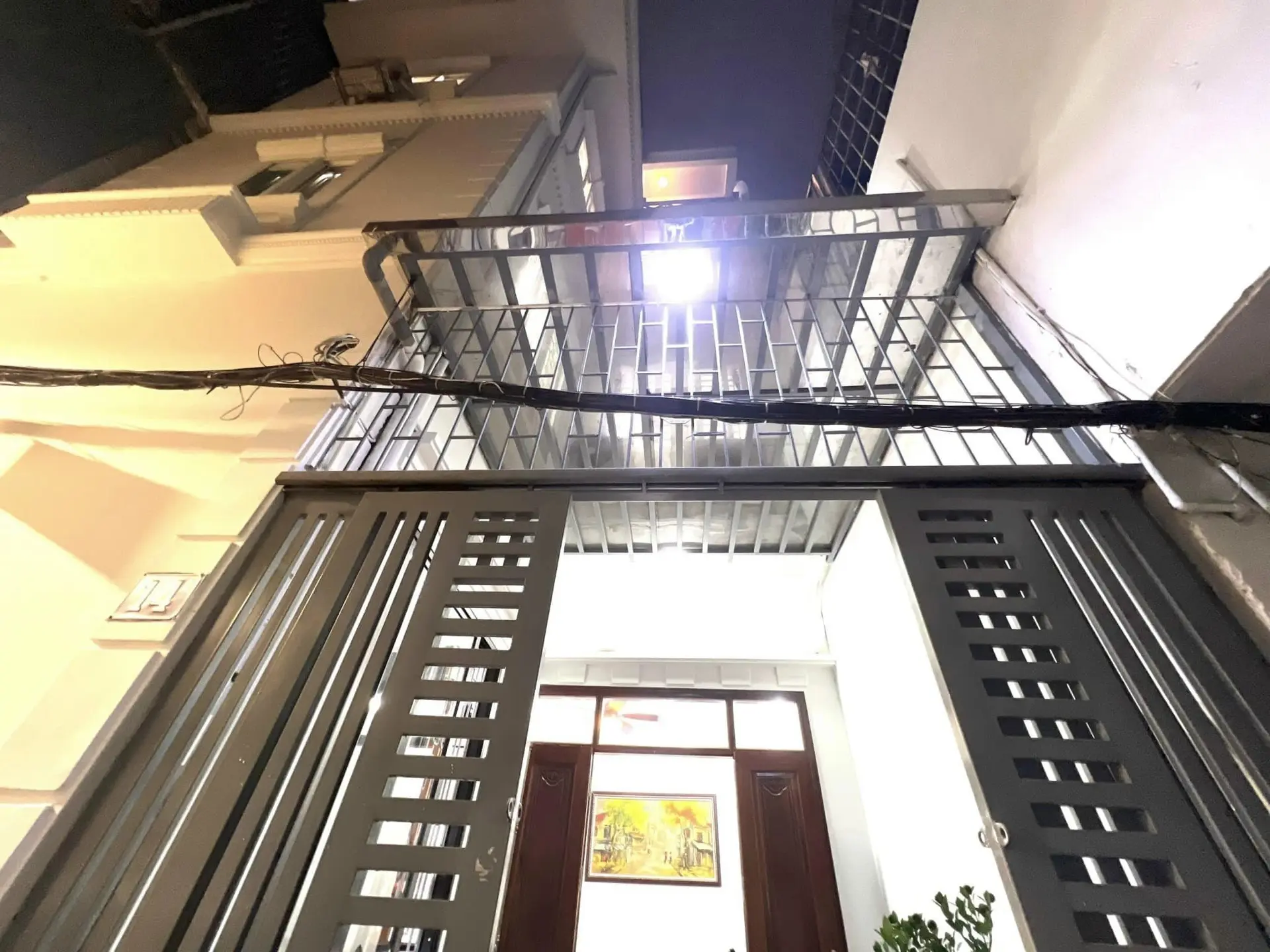 Cực Phẩm! Bán nhà Trung Liệt Đống Đa, ngõ nông thoáng ô tô đỗ gần, kinh doanh 44m2*4T full nội thất