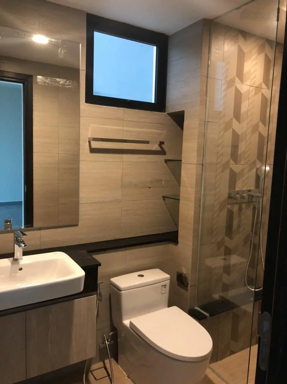 Bán gấp căn 1PN Feliz En Vista nội thất cơ bản view city ban công đông bắc giá 4,580 tỷ all in