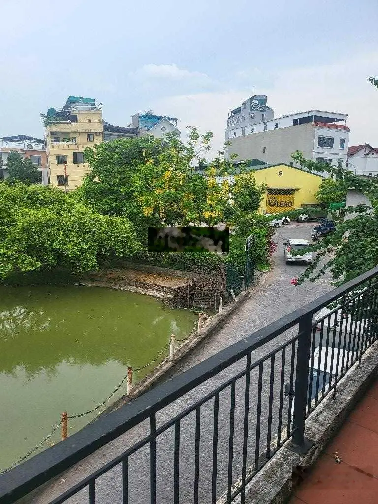 View hồ vườn hồ Long Biên* kinh doanh - nghỉ dưỡng, 3 tầng x 90m2 bề thế, MT 8,2m, ô tô đỗ ngày đêm