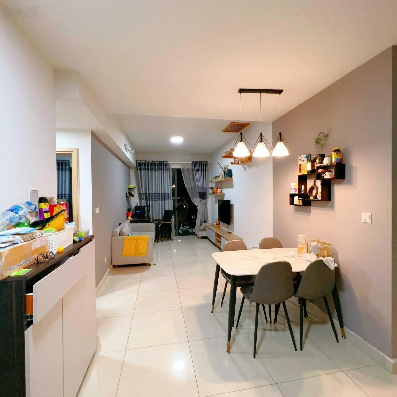 Bán gấp căn Emerald 63m2 - 2PN - 1WC giá 3.5 tỷ bao hết phí thuế. Còn thương lượng