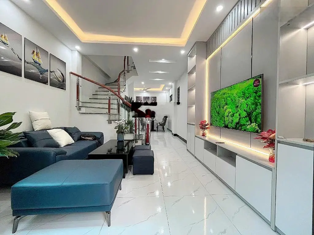 3,85 tỷ Cực phẩm Đại Cát . 5 tầng , MT 6,6m , full nội thất , gần ôtô . Nhà mới koong 0985 387 ***
