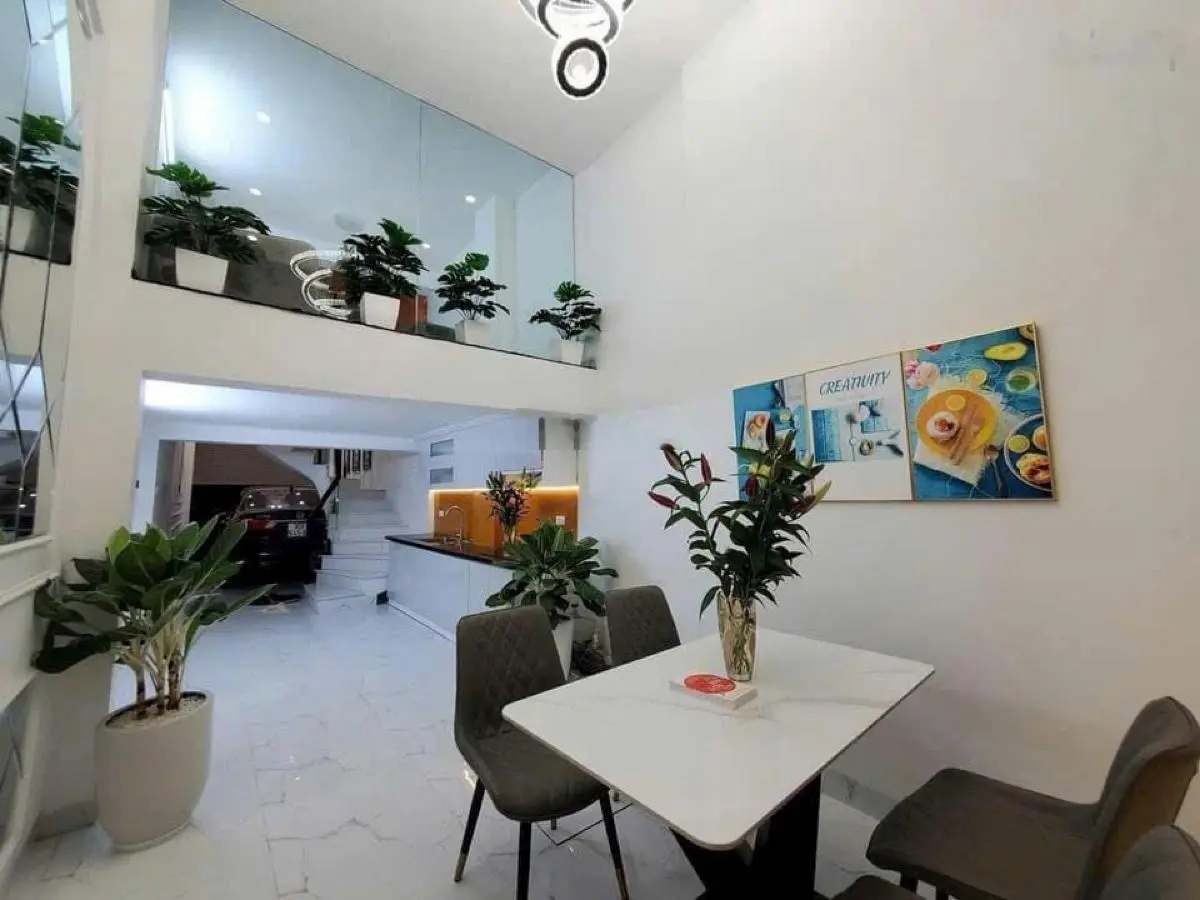 Bán nhà phố Lê Lợi, Hà Đông, nhà đẹp ở ngay, ô tô 7c vào nhà