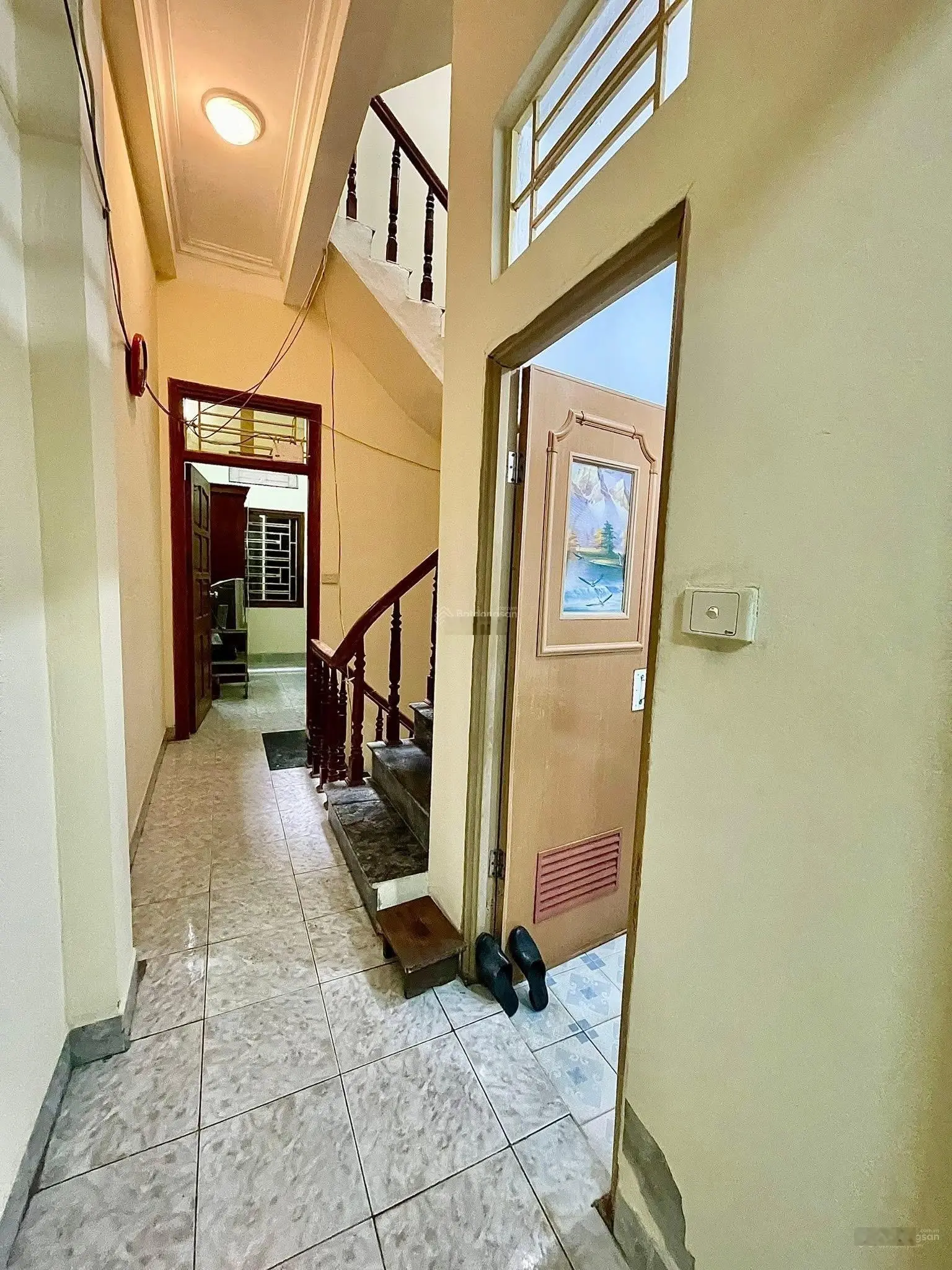 Bán Nhà Phân Lô Nguyễn Khánh Toàn 42m2 x4 tầng - OTO đỗ cửa -Ngõ thông các ngả - 2 thoáng trước sau