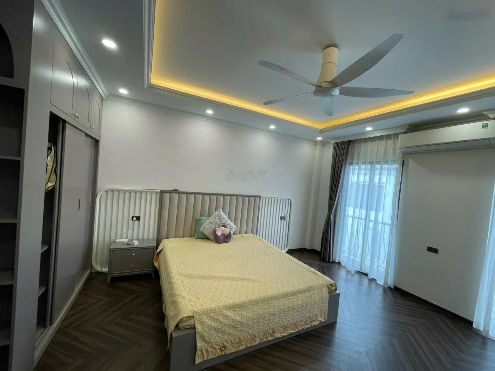 Chính chủ gửi bán căn nhà phố tại Nguyễn Sơn chuẩn ảnh xách valy về ở luôn giá chỉ nhỉnh 30 tỷ