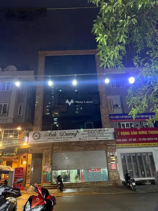 Siêu hot 133m2, 6 tầng MT 9m hoàn thiện đẹp thang máy đang cho thuê dòng tiền tốt. LH: 0963 689 ***