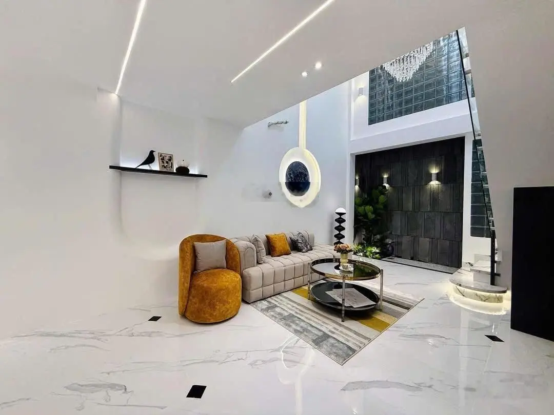 Ngộp vốn cần bán nhà Đường Bành Văn Trân P7 Tân Bình Giá 3tỷ260/60m2(5x12m) nhà 3 lầu, có sổ sẵn,..