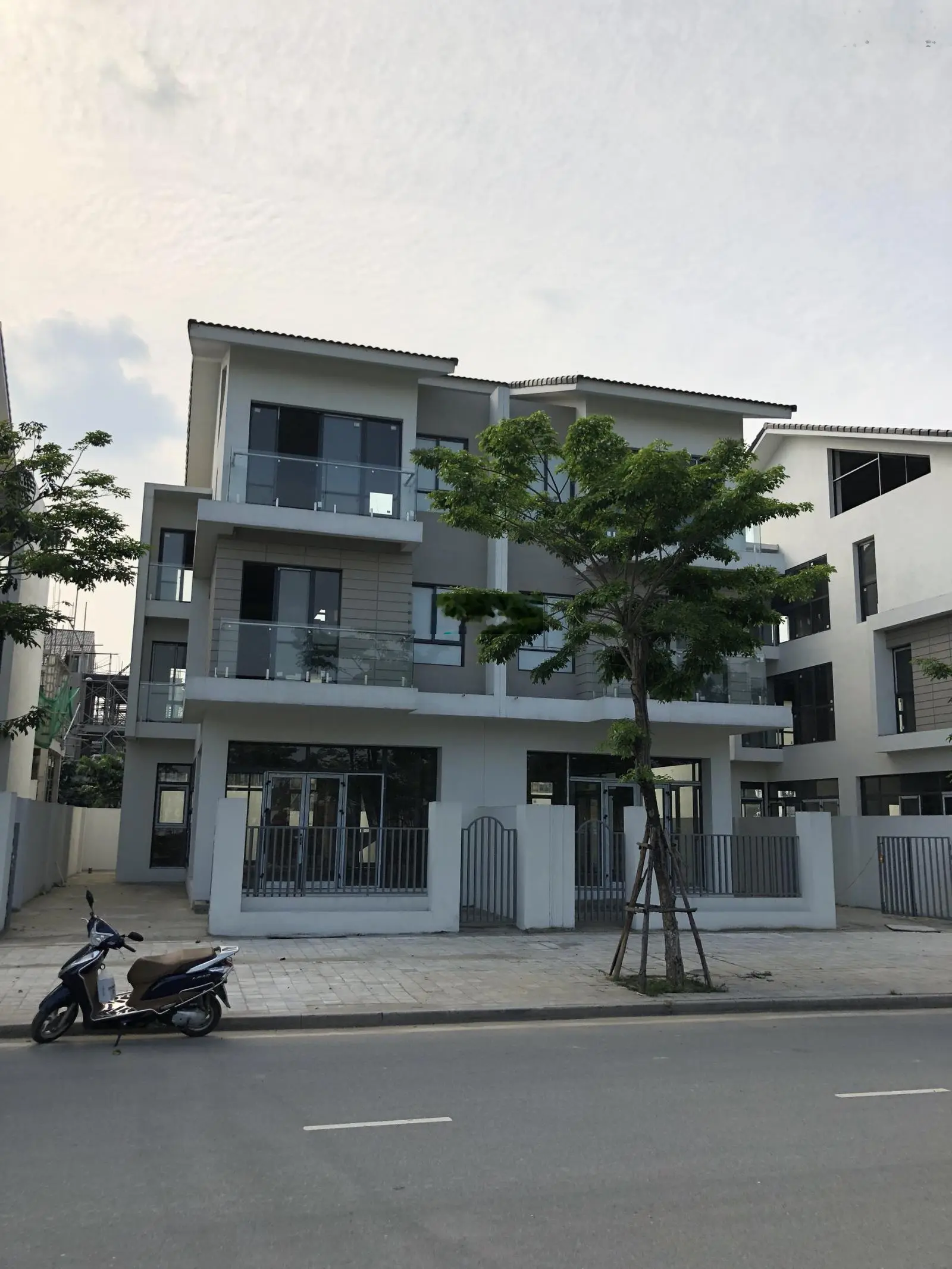 Bán biệt thự An Vượng mặt đường Ngô Thì Nhậm 40m kéo dài
