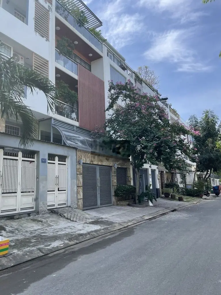 NHÀ VIEW Công viên, DT 6m*20m, Trệt + 3 Tầng, đường 16m Đặng Thùy Trâm