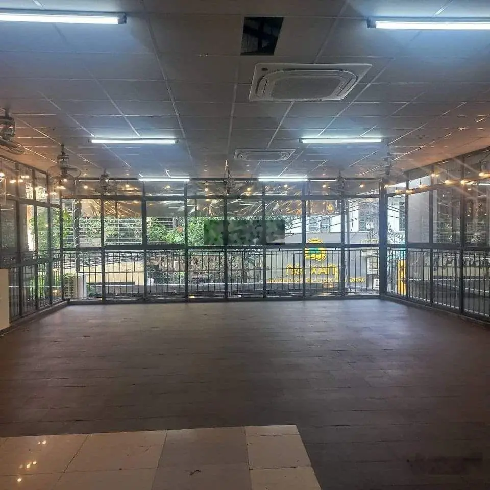 Bán nhà mặt phố bùi xương trạch - lô góc- kinh doanh - ôtô tránh - 172m 2t mt8m - 26tỷ nhỉnh