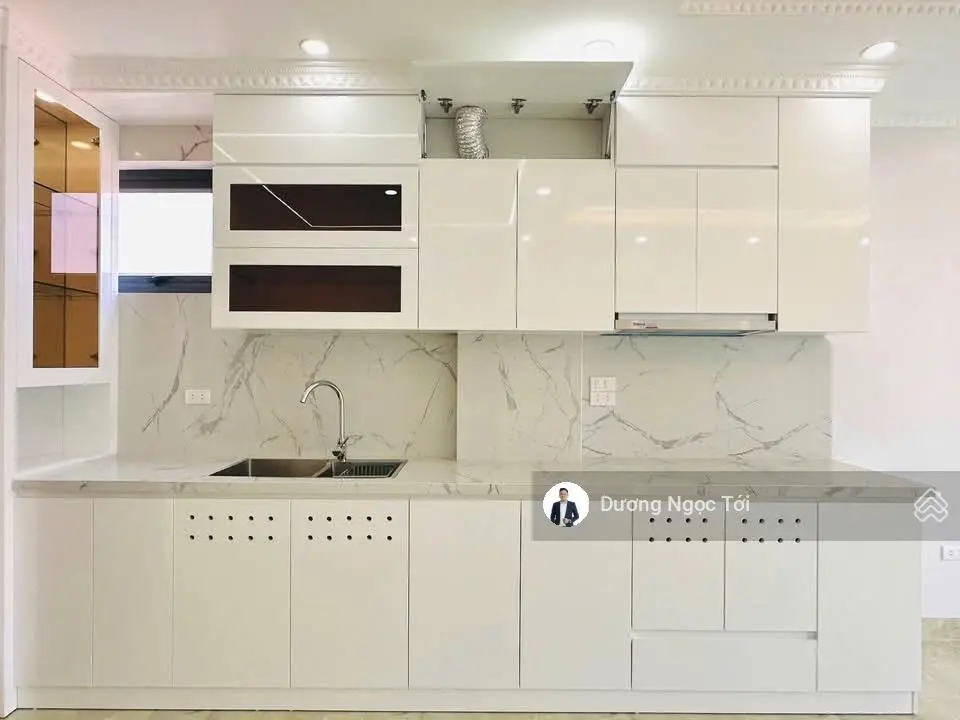 Bán nhà riêng tại Đ.Cầu Giấy, 11,99 tỷ, 46m2, 6 tầng, 12PN, 12WC, giá cực chất!