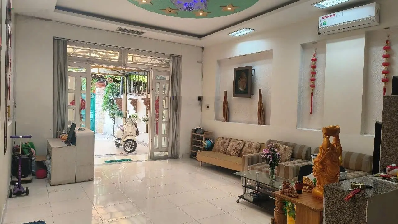 Bán nhà Thủ Đức (MT đường 17 - Bình Chiểu); 4,2 x23m (nở hậu 20m); sân ô tô; sổ hồng; 6,8 tỷ