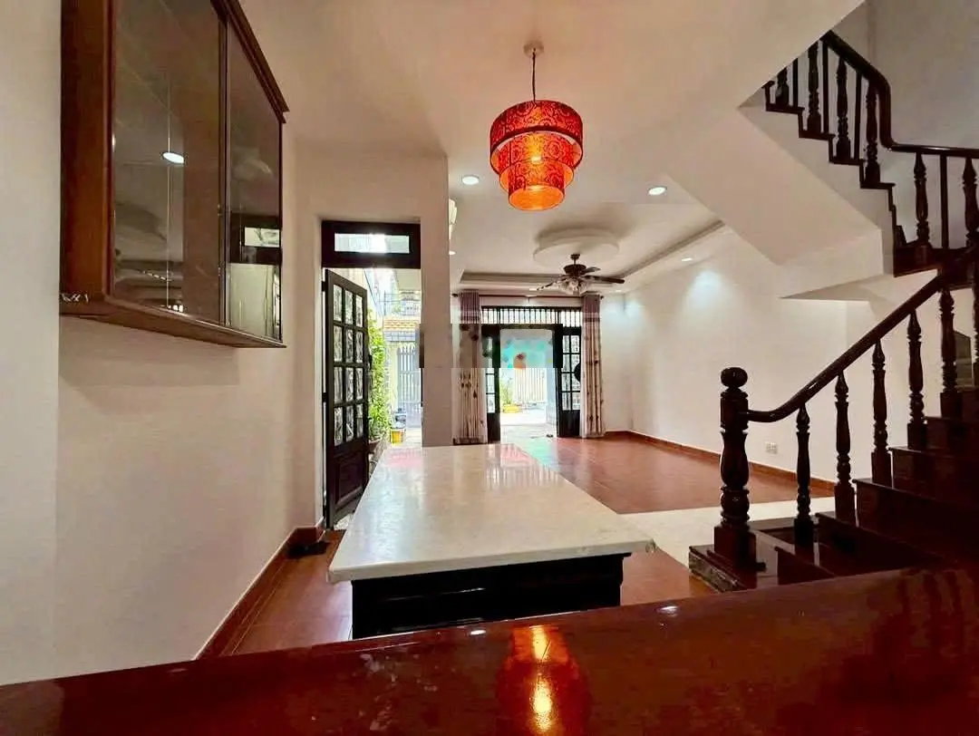 Nhà Trệt Lầu gần Nhà Thờ Fatima, Đại Học Luật- Hiệp Bình Chánh Thủ Đức. Đầy đủ tiện ích, có sân.