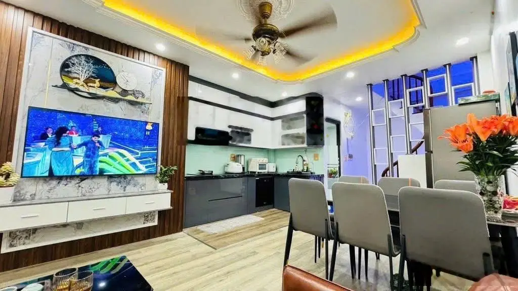 Bán nhà phân lô Hàm Nghi, Nam Từ Liêm. DT 36m2* 5 Tầng* MT đẹp. Ngõ thông* Gần phố* LH 0777321668