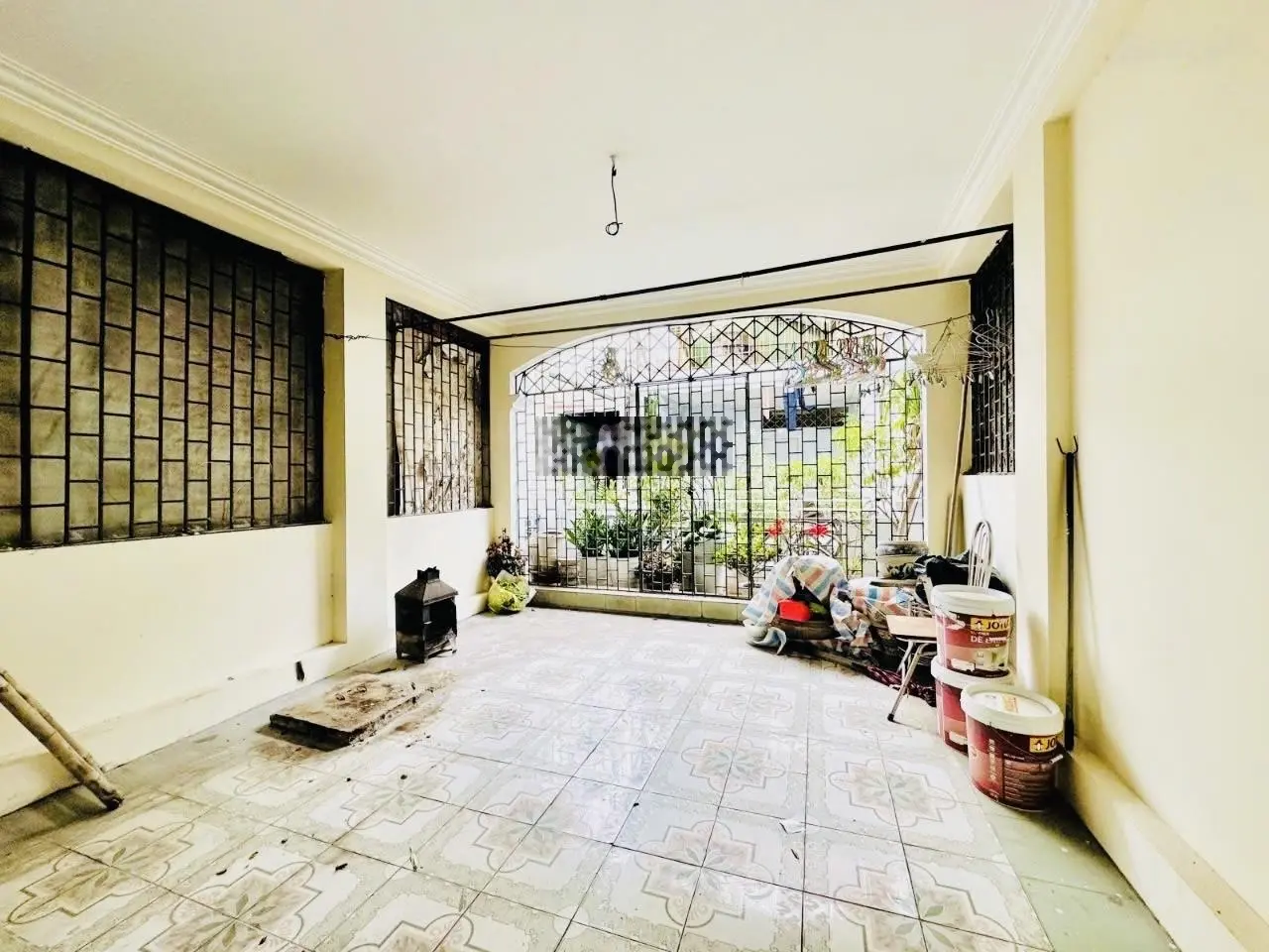 Ô tô chạy vòng quanh ôtô vào nhà đỗ cửa, sổ vuông, phân lô Kim Ngưu, 55m2 + 5tầng MT 4,7m*13,5tỷ TL