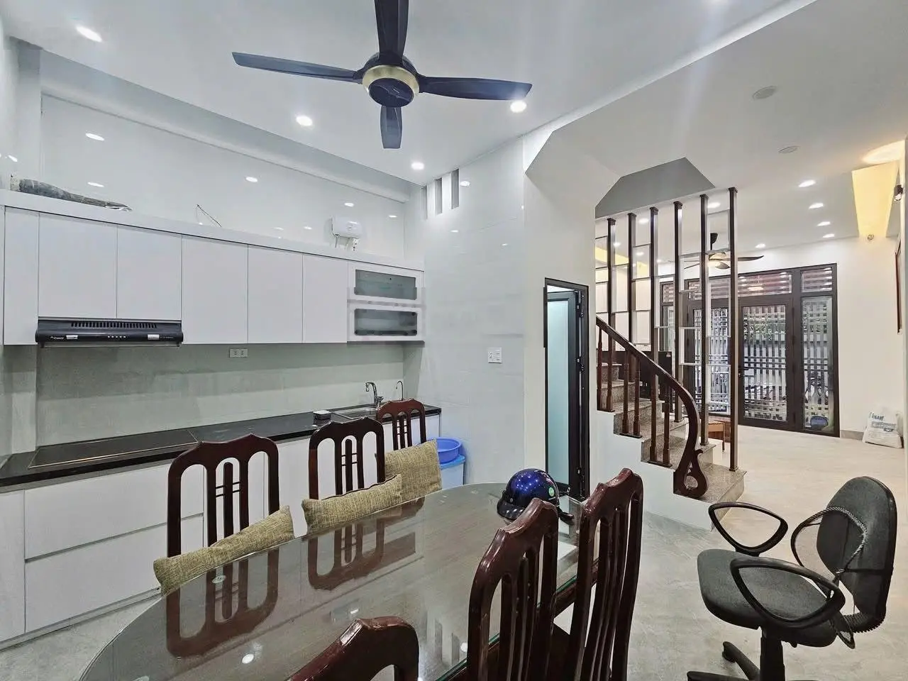 Phân lô! Hồ Tùng Mậu, ngõ thông, thông thoáng, ở sướng 40m2 4 tầng giá hơn 6 tỷ