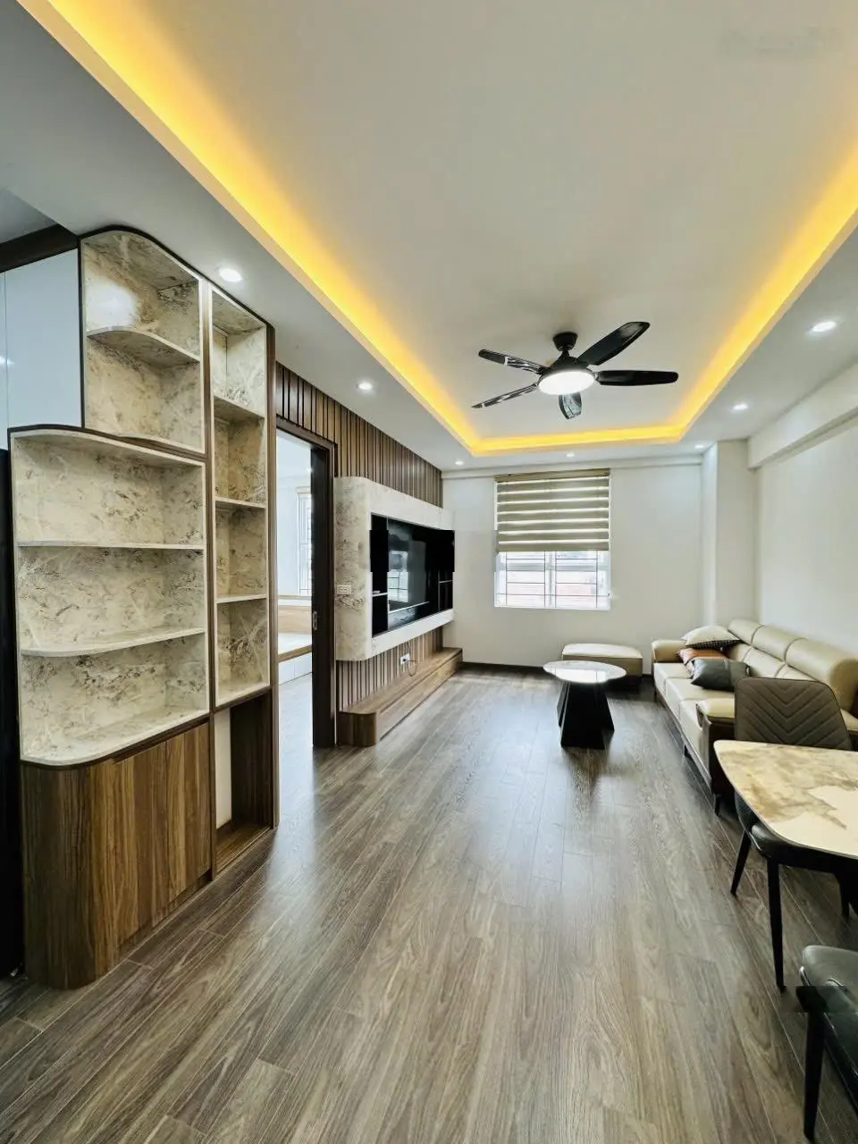Bán căn 68m2, 2ngủ & 2 vệ sinh CT4 - A1 Linh Đàm, Hoàng Mai. LH: 0966 455 *** em Thuỷ