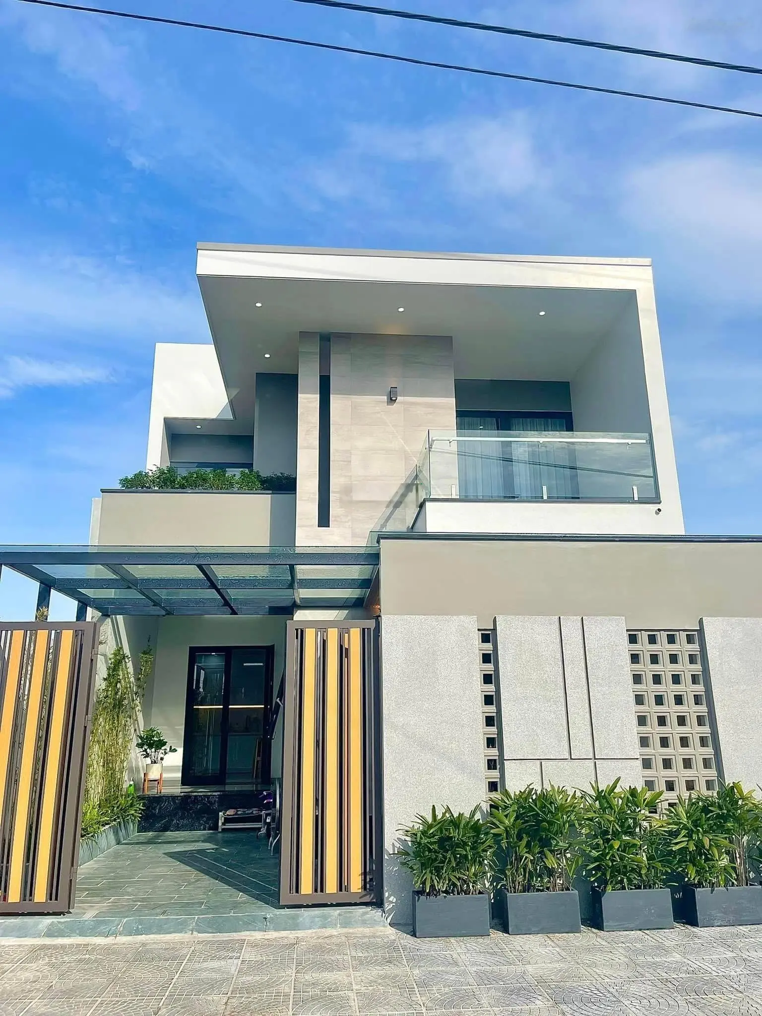 Nhà đẹp 82m2 tại Quách Điêu. Tiện ích đầy đủ, dân cư sầm uất thích hợp cho thuê