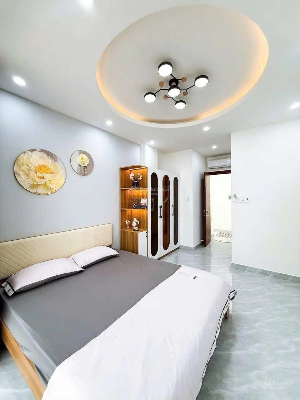 Chú Tám gửi bán căn Cô Bắc, diện tích 38m2, giá 2tỷ970. Sổ riêng, liên hệ đi coi nhà liền