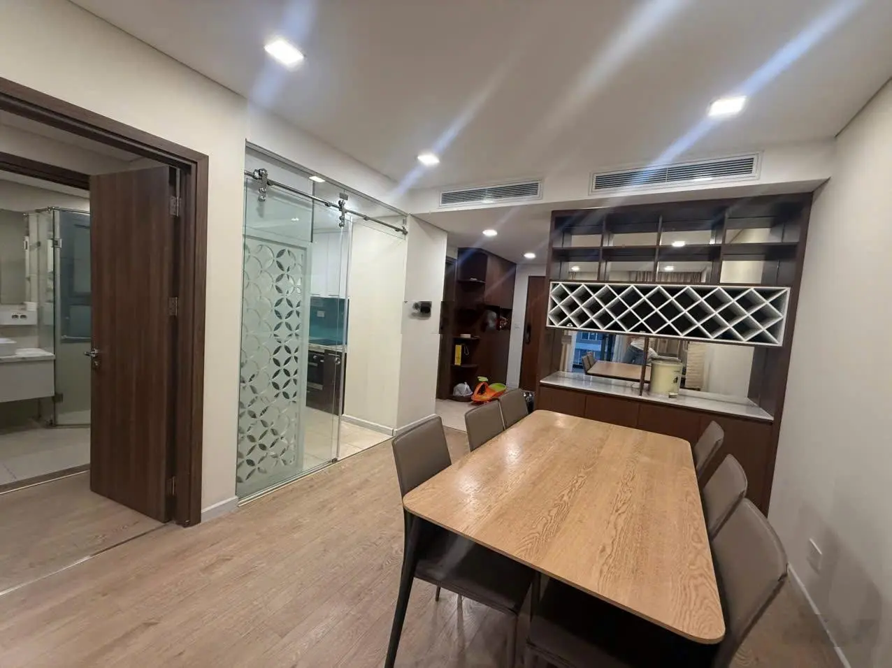Bán chung cư Rivera Vũ Trọng Phụng, 2PN2VS DT 71m2, nội thất full gắn tường giá 6,3 tỷ
