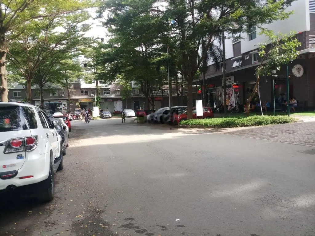 4x12 đường 12m gần Võ văn kiệt, khu đông dân, giá tốt , tiện vào Q1