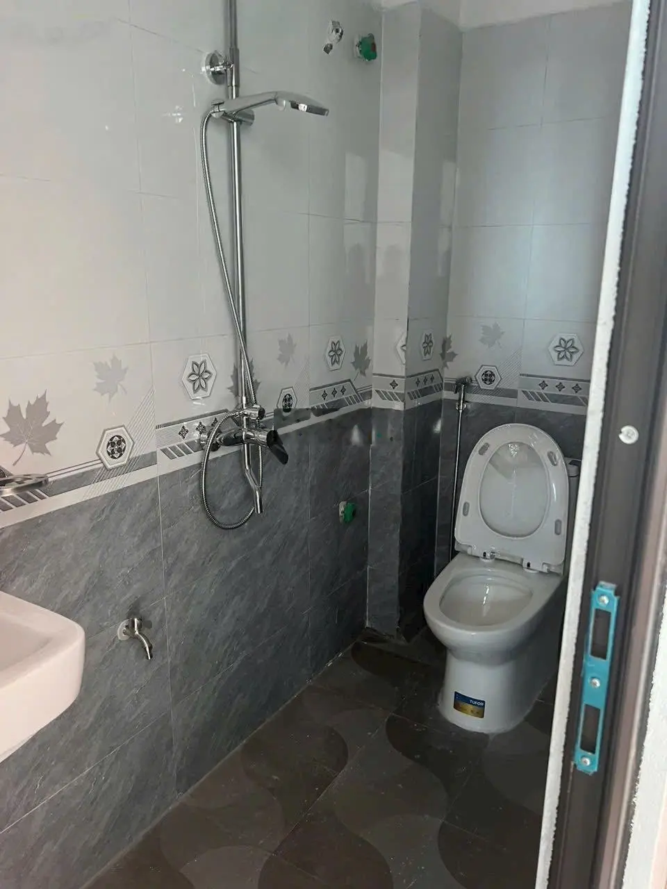 Chính chủ bán nhà 4 tầng Phú Lương đẹp mới. 0907 776 ***