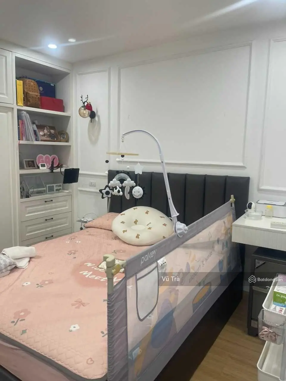 Bán căn hộ 2 ngủ đồ cơ bản cửa Nam giá 4 tỷ ở 176 Định Công Sky Central Hoàng Mai, Hà Nội