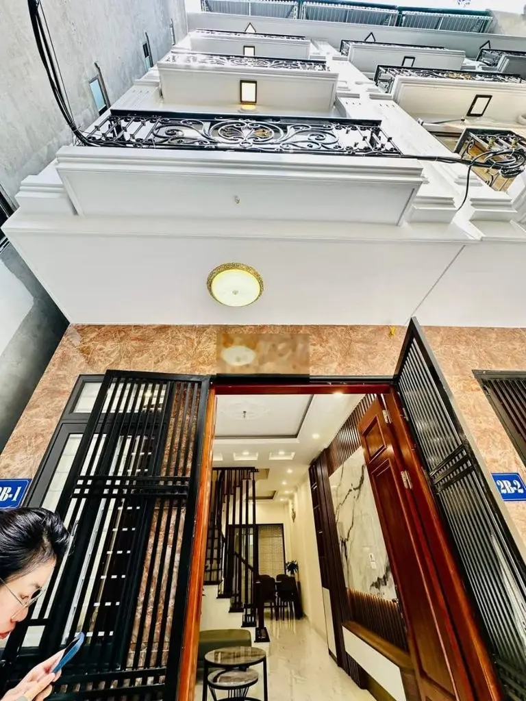 BÁN NHÀ XUÂN ĐỈNH SIÊU ĐẸP, MỘT NHÀ RA PHỐ, Ô TÔ ĐỖ GẦN, NHỈNH 5TỶ