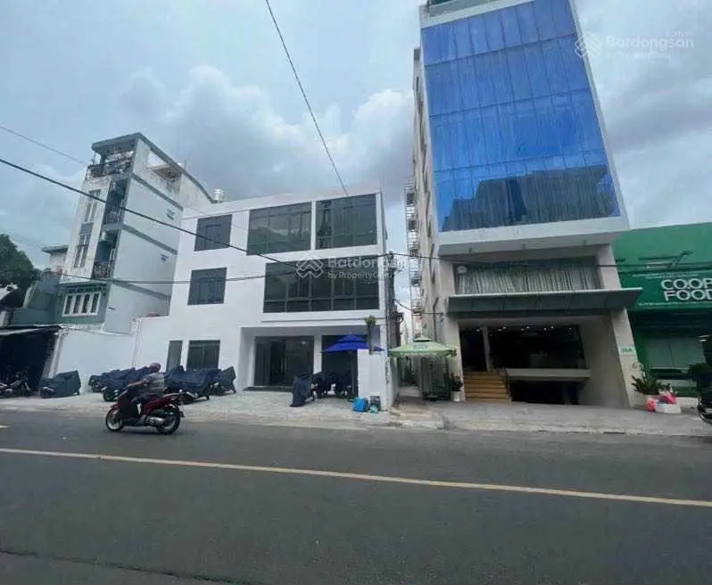 Chính chủ bán 120m2 đất 7x22 nở hậu mặt tiền Huỳnh Văn Bánh, Phú Nhuận giá chỉ 25 tỷ thương lượng
