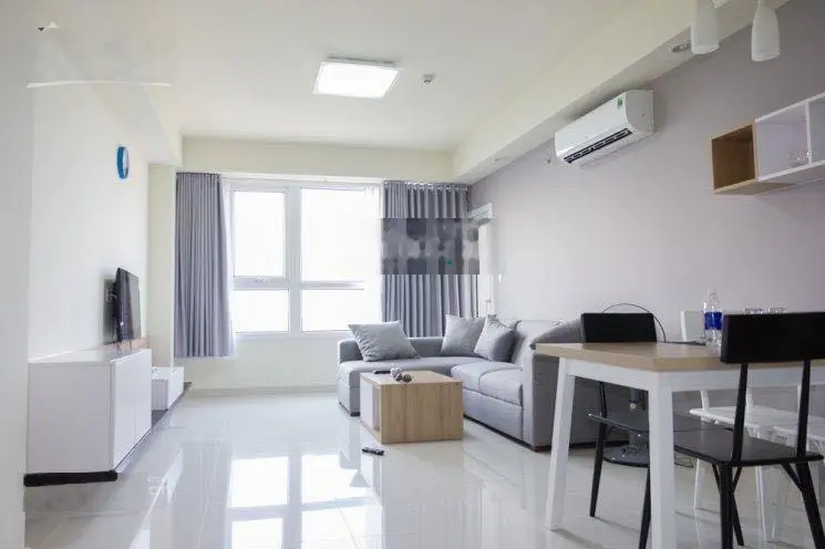 Bán nhanh căn hộ 3PN Melody Âu Cơ, view đẹp, thoáng, DT 100m2. Giá 3,8 tỷ. Lh: 0931 434 *** Ms Hiền
