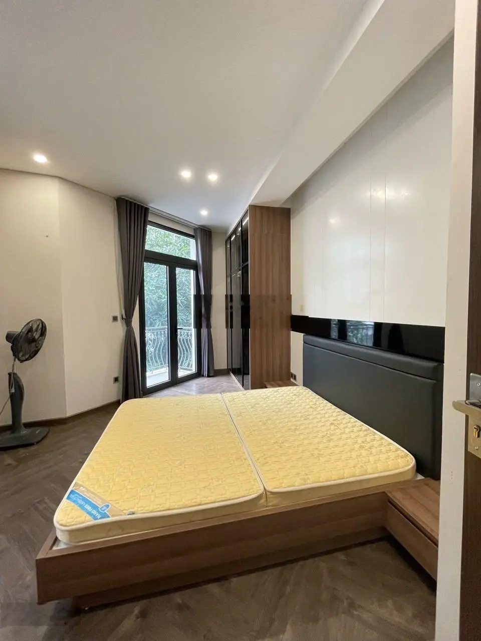 Bán căn góc view vườn hoa khu Sao Biển hoàn thiện full đồ, Vinhomes Ocean Park, 0963 892 ***